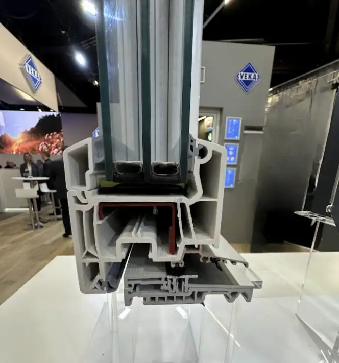 FENSTERBAU FRONTALE 2024 | 樹脂サッシは再生樹脂(uPVC)を75%使用