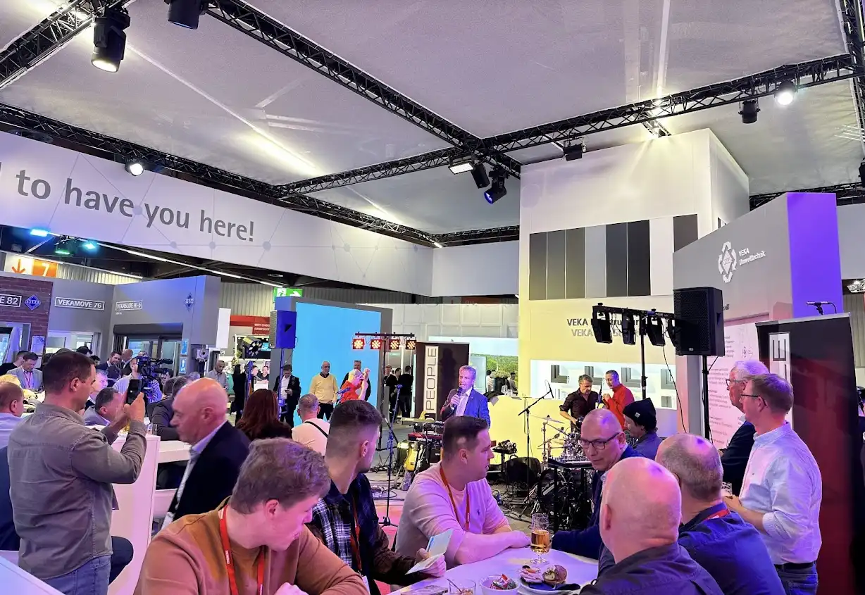 FENSTERBAU FRONTALE 2024 | 家族経営やパートナーシップを大切にするVEKAらしい暖かい雰囲気が印象的